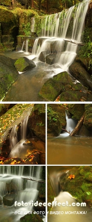 Stock Photo: Cascade of small weir on mountain stream